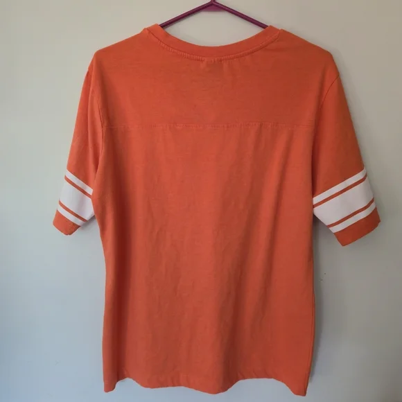 Soga Sports BC Lions CFL Jersey Style V-Neck Graphic T-Shirt Orange Size XL - Picture 8 of 8